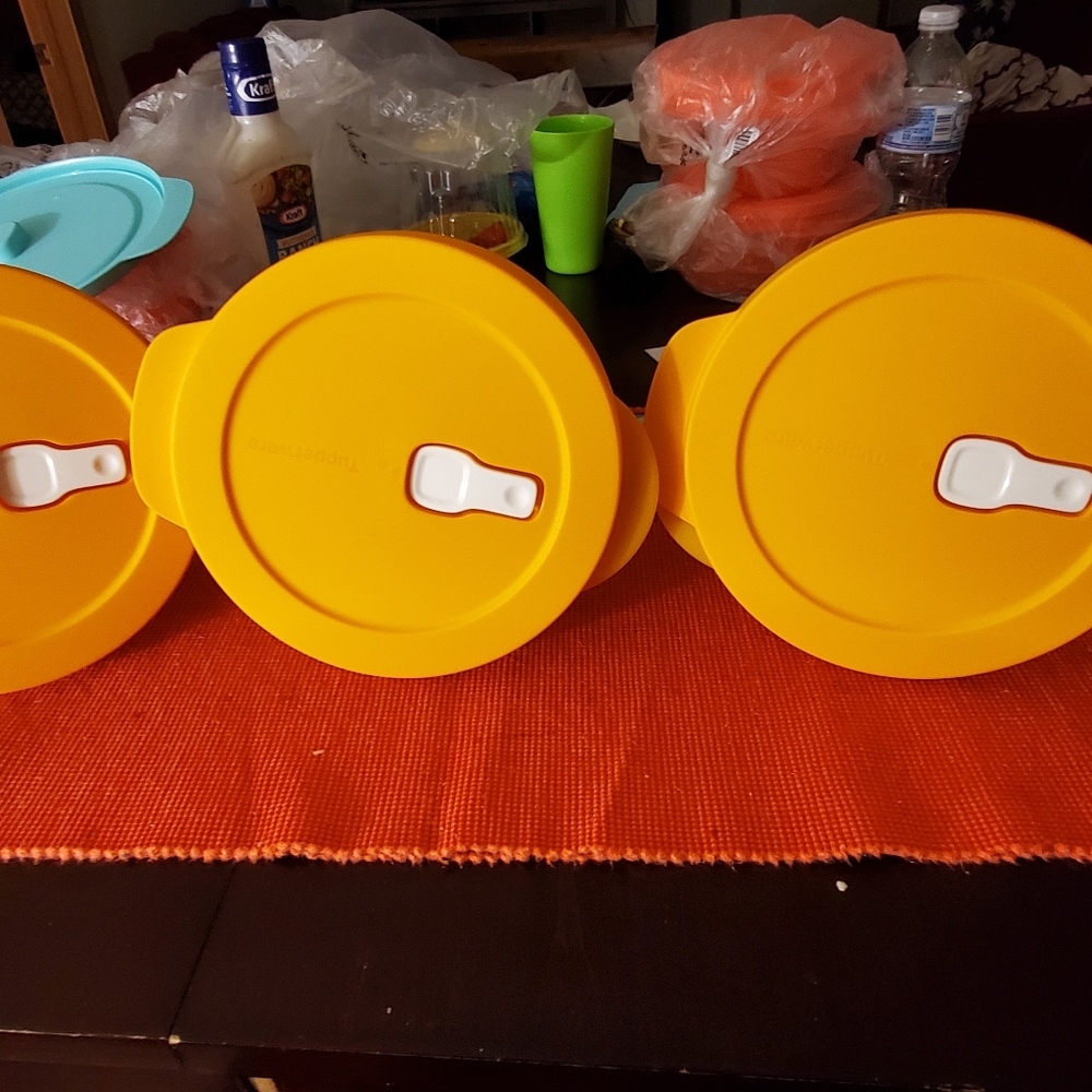 Tupperware - Picture 3 of 3